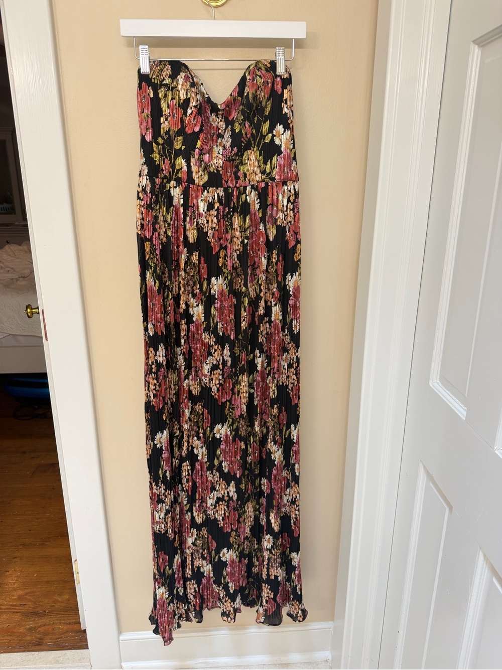 Dress the Population Black Strapless Floral Maxi Dress